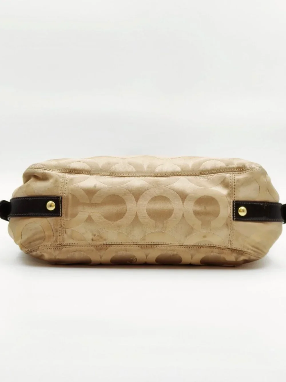 Coach classic signature